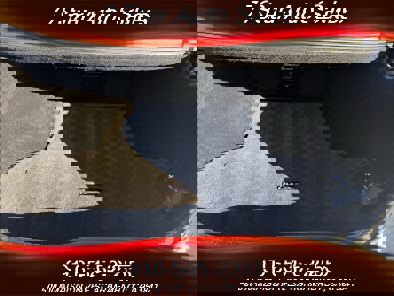 Used 2016 Lexus LS 460 w/ Comfort Package image 22