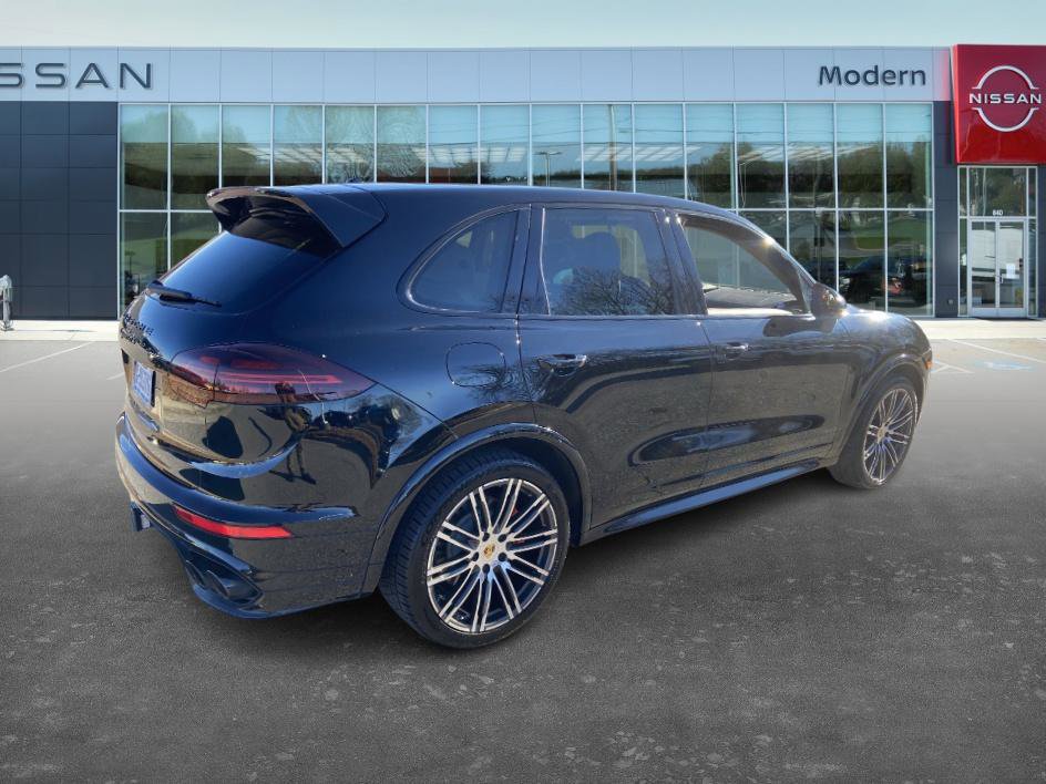 Used 2018 Porsche Cayenne GTS image 5
