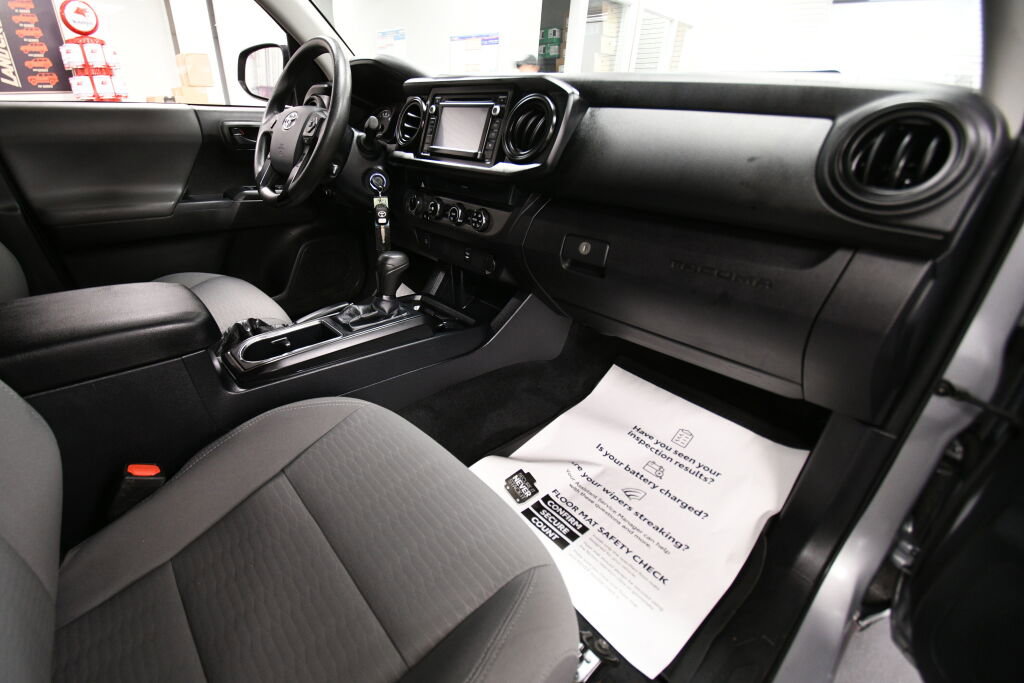 Certified 2019 Toyota Tacoma SR image 27