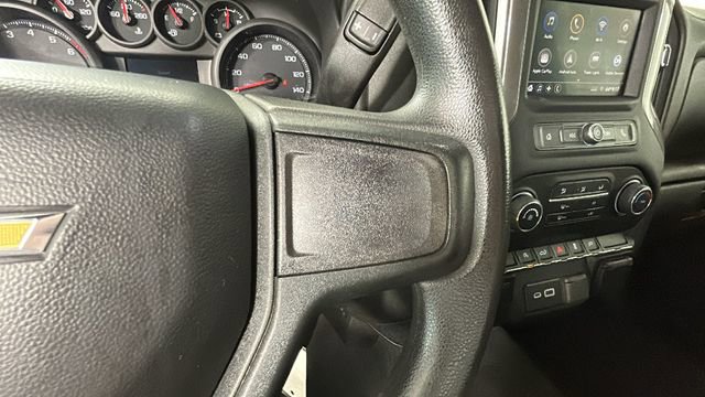 Used 2022 Chevrolet Silverado 1500 Custom AWD/4WD image 17