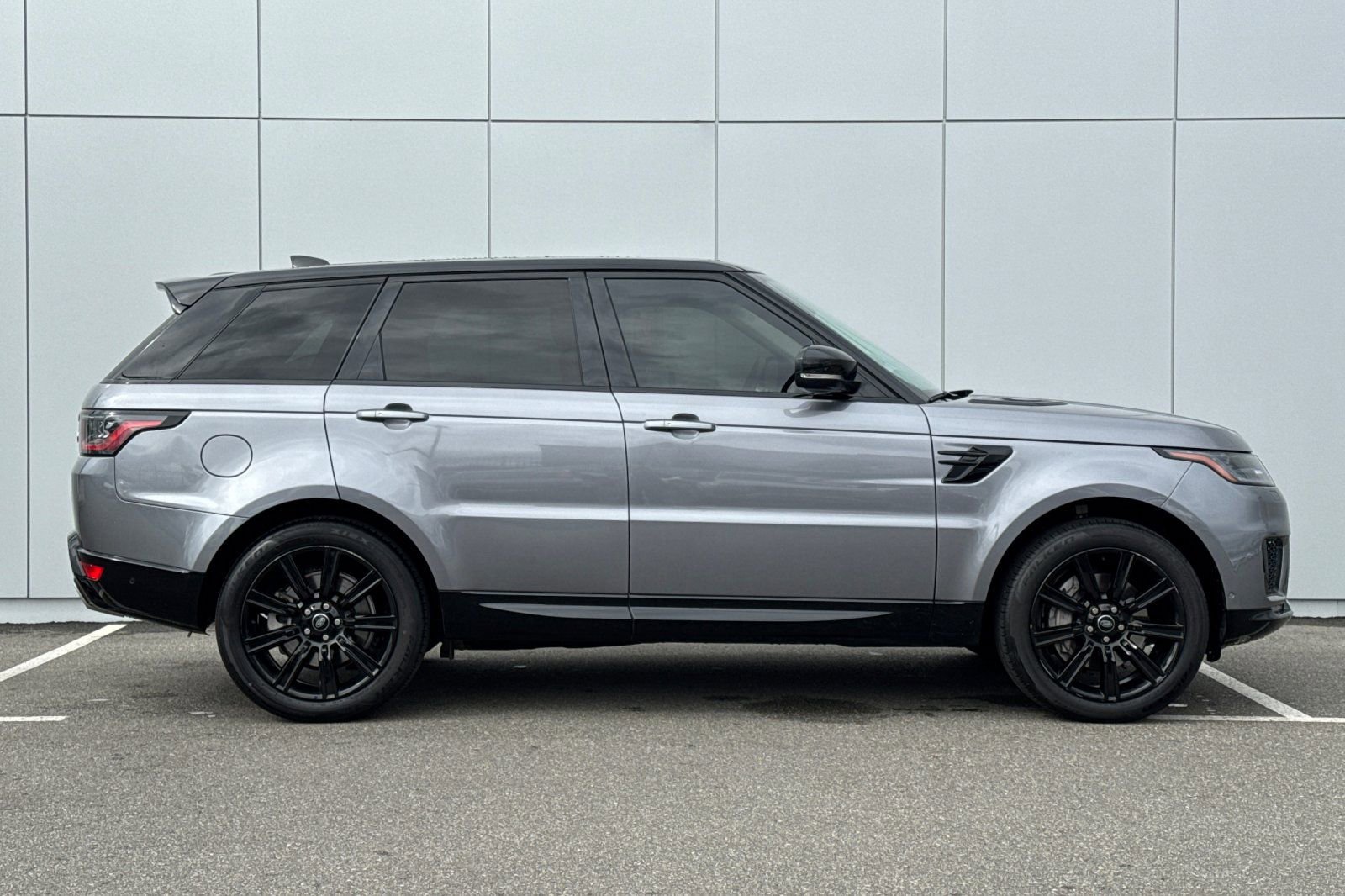 Used 2022 Land Rover Range Rover Sport HSE Silver Edition image 6