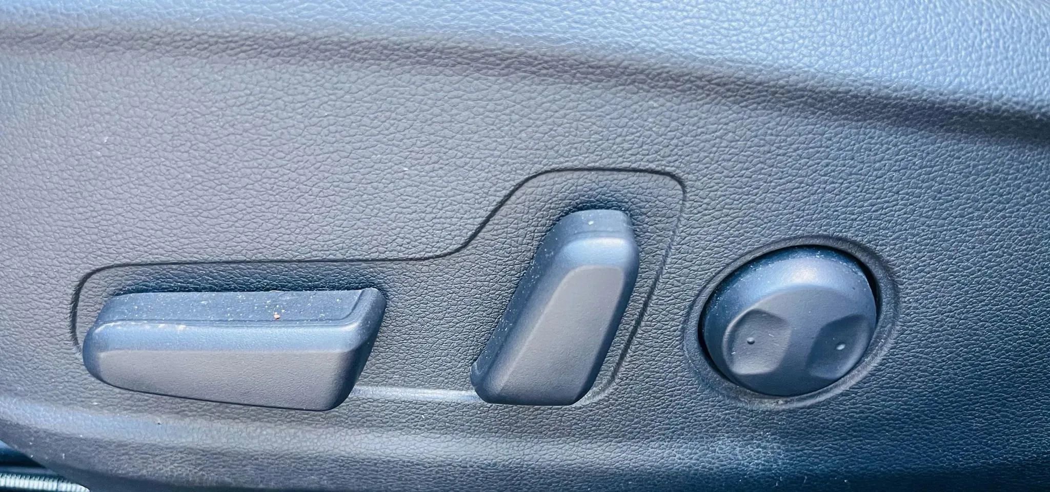 Used 2020 Hyundai Kona Ultimate image 29