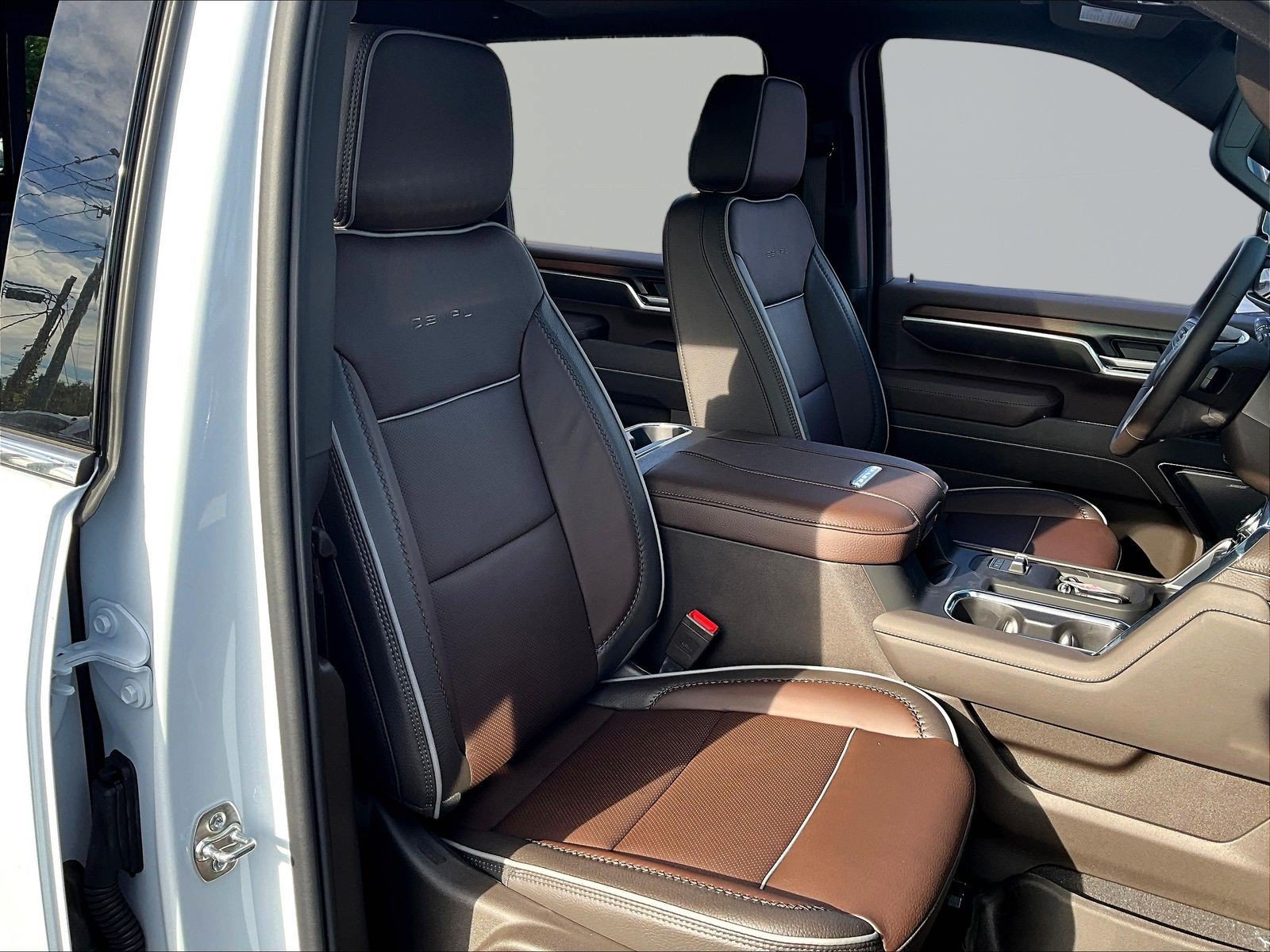 New 2026 GMC Sierra 3500 Denali w/ Denali Reserve Package AWD/4WD image 19