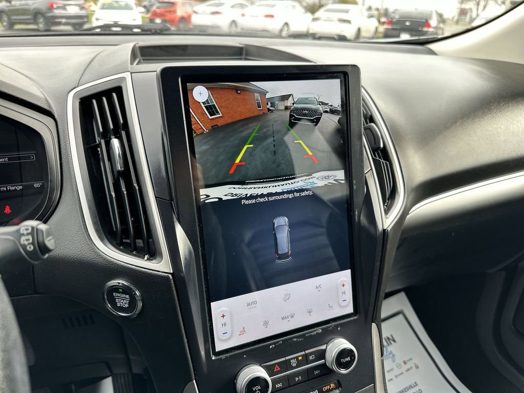 Used 2022 Ford Edge SEL image 17