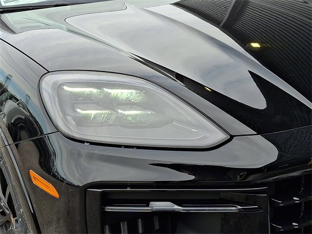 New 2026 Porsche Cayenne GTS image 11