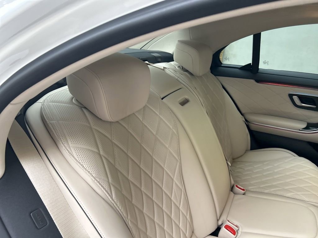 Used 2024 Mercedes-Benz S 580e 4MATIC Sedan w/ AMG Line image 30
