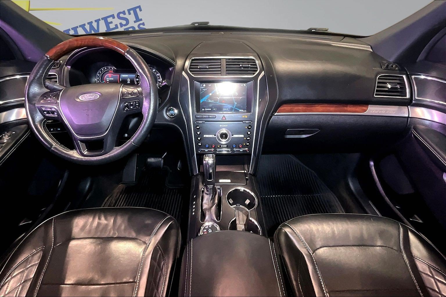 Used 2019 Ford Explorer Platinum AWD/4WD image 8
