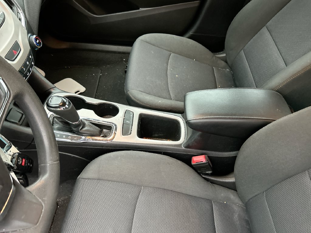 Used 2018 Chevrolet Cruze LS FWD image 22