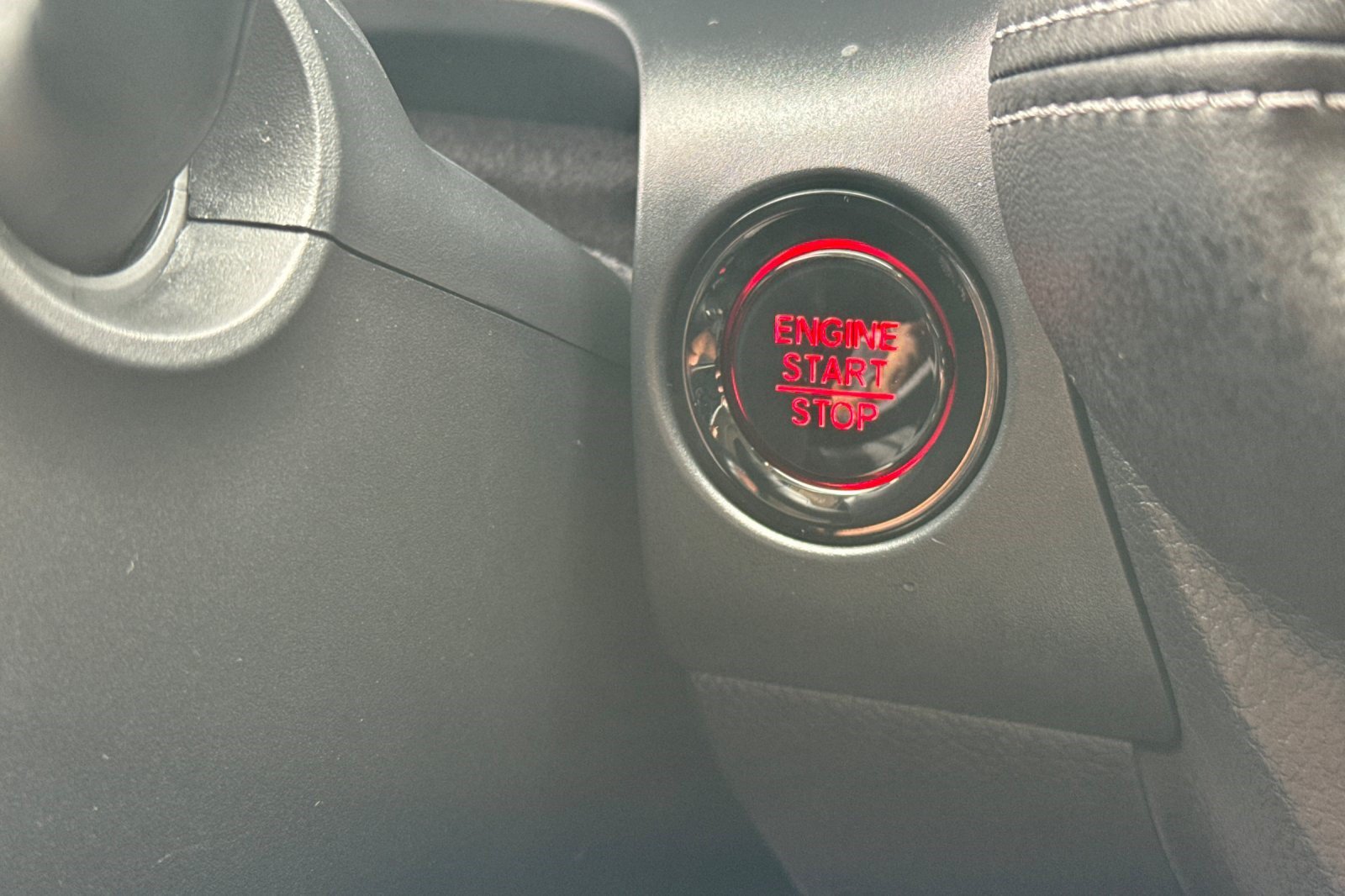 Used 2024 Honda HR-V EX-L image 16