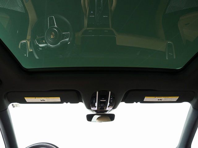 Used 2020 Porsche Cayenne AWD w/ Premium Package Plus image 21