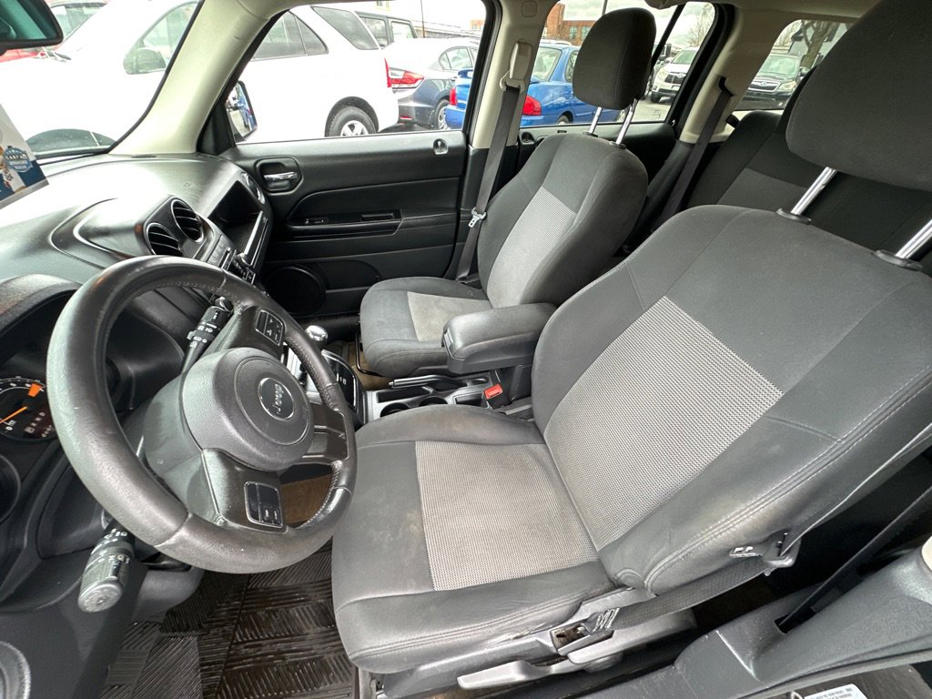Used 2017 Jeep Patriot Latitude image 11