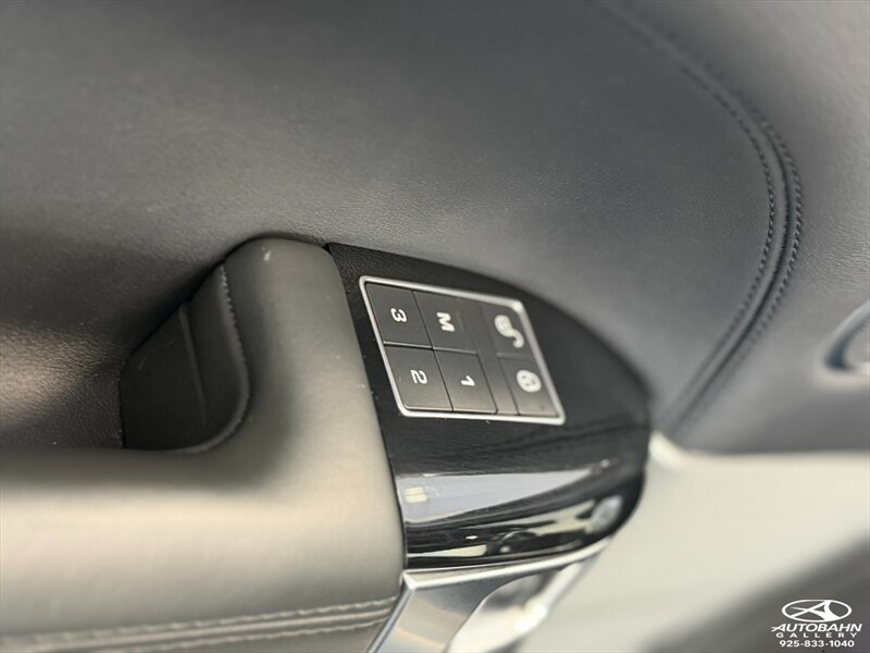 Used 2018 Land Rover Range Rover Sport HSE AWD/4WD image 30