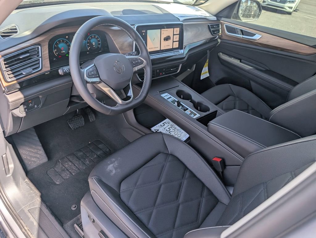 Used 2025 Volkswagen Atlas SE image 10