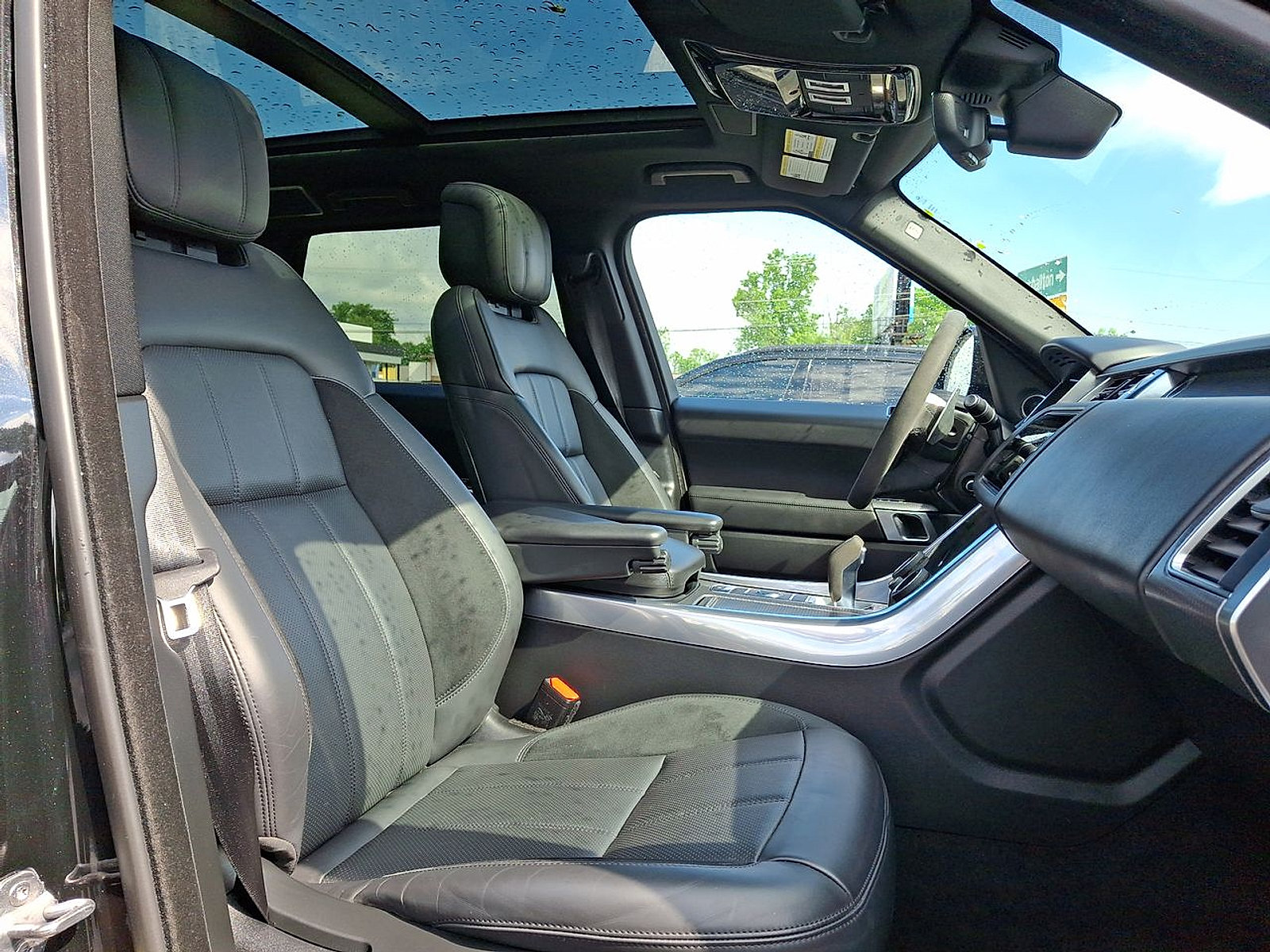 Used 2022 Land Rover Range Rover Sport HST AWD/4WD image 30