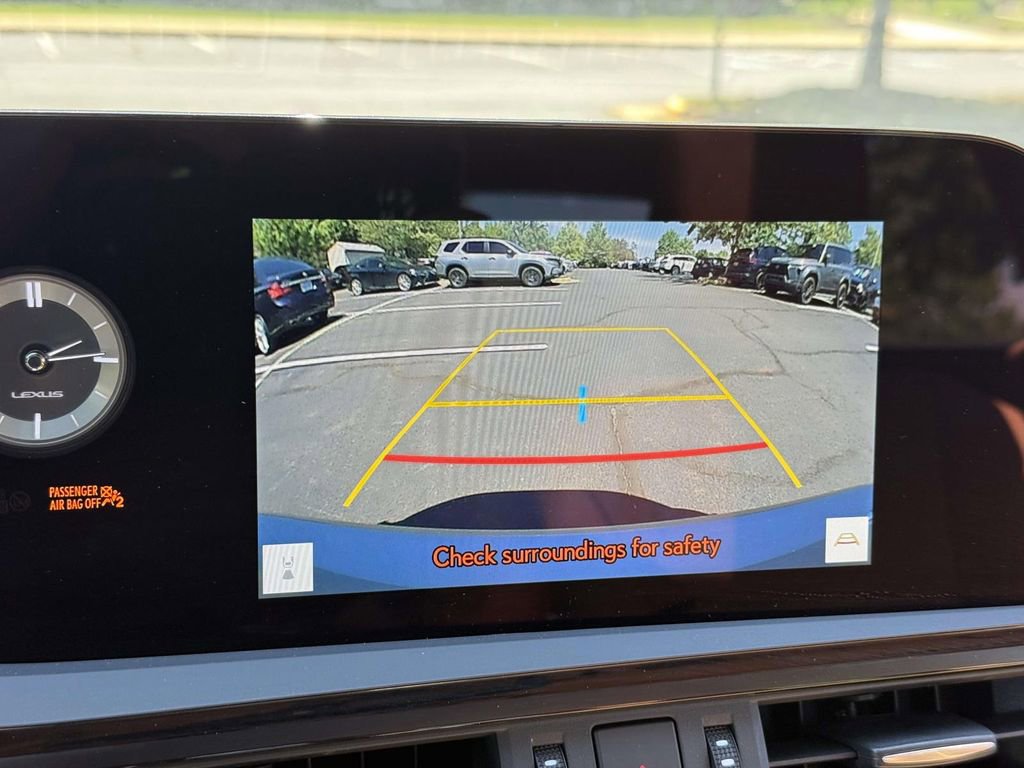 Used 2025 Lexus ES 350 w/ Premium Package FWD image 11