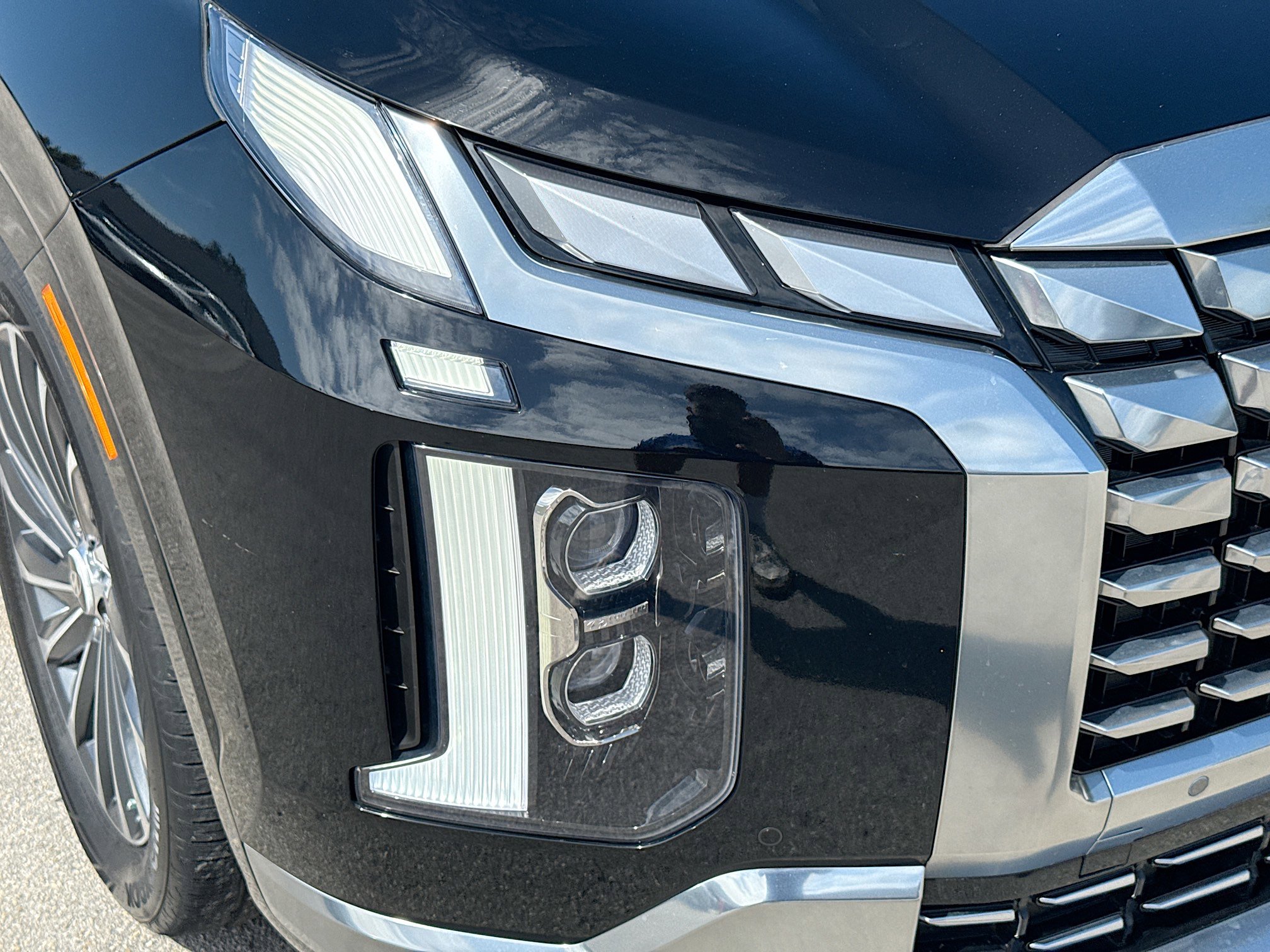 Used 2024 Hyundai Palisade Calligraphy image 32