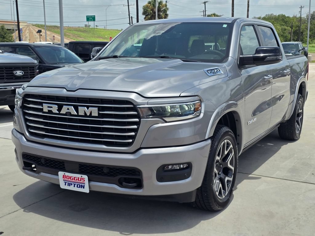 Used 2025 RAM 1500 Laramie w/ Laramie Southwest Edition AWD/4WD image 10