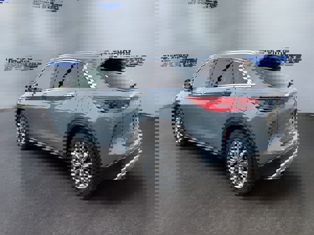 Used 2022 INFINITI QX50 Luxe image 7