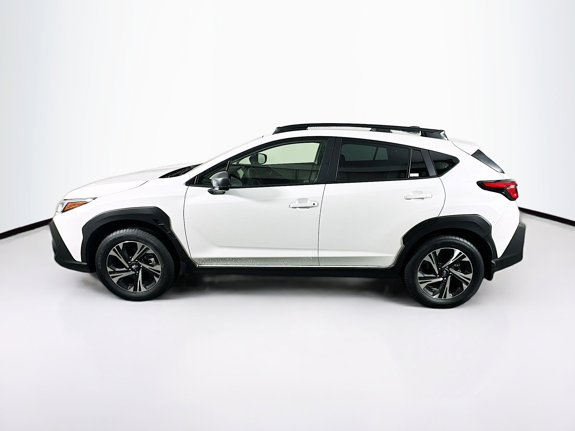 Used 2024 Subaru Crosstrek 2.0i Premium image 4