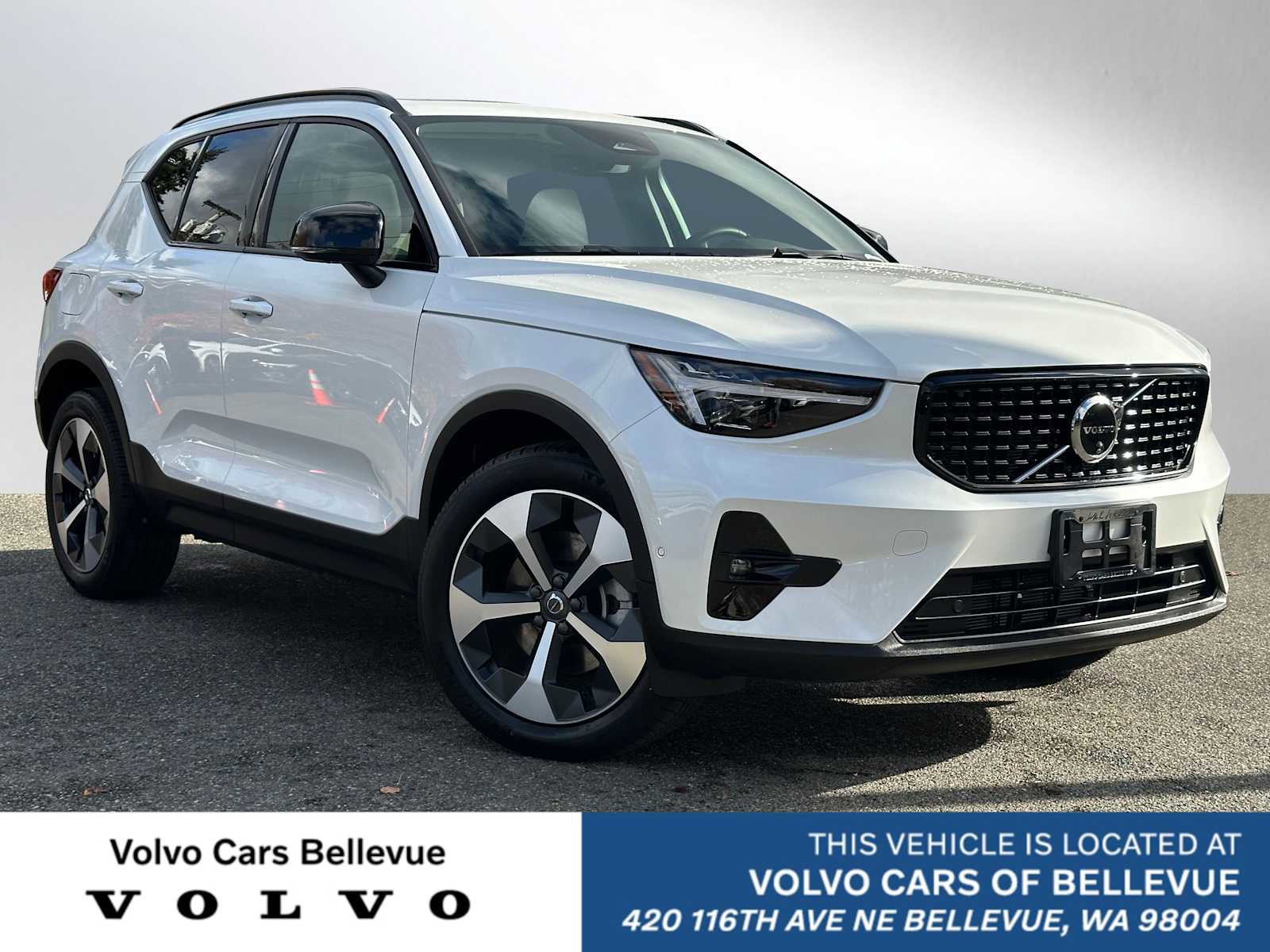 Used 2025 Volvo XC40 B5 Plus w/ Protection Package Premier