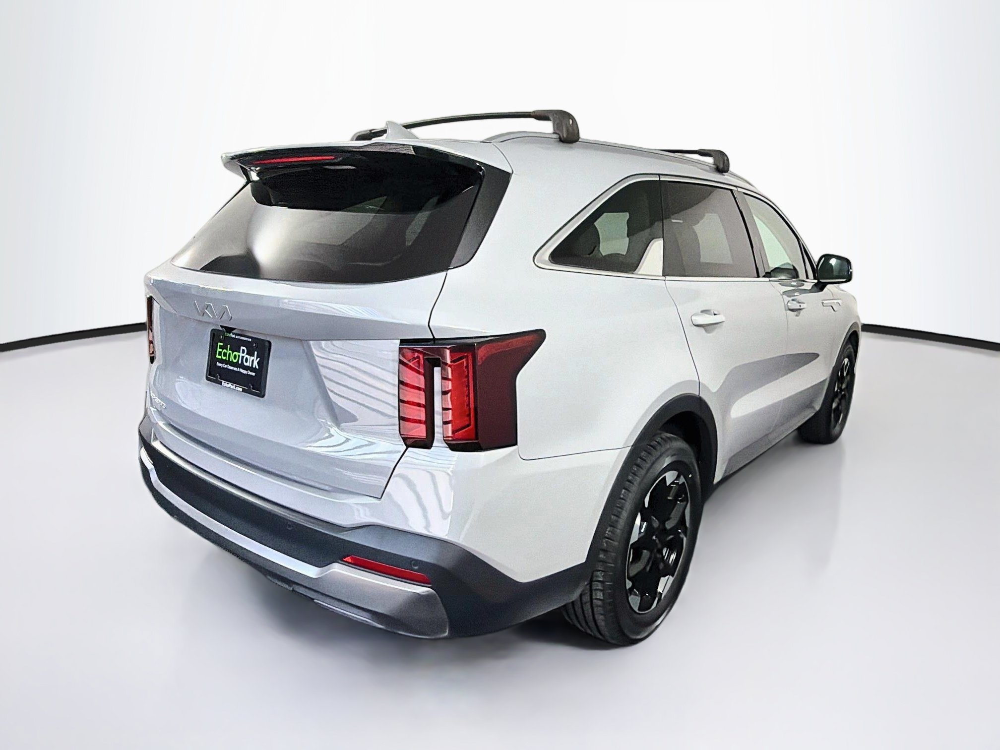 Used 2025 Kia Sorento S w/ Panoramic Sunroof Package FWD image 9