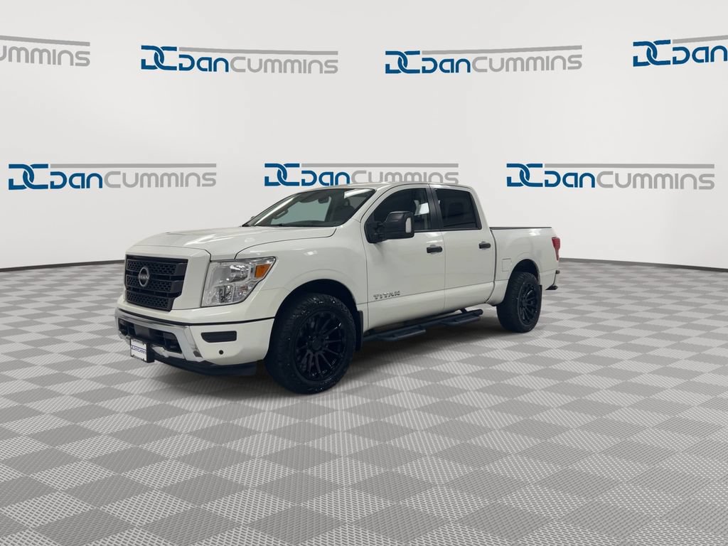 Used 2024 Nissan Titan SV w/ SV Convenience Package AWD/4WD image 4