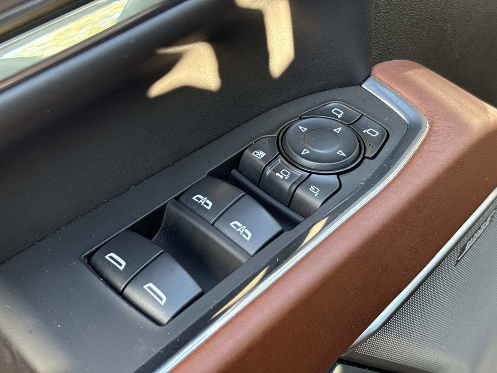 Certified 2024 GMC Sierra 2500 Denali Ultimate image 14