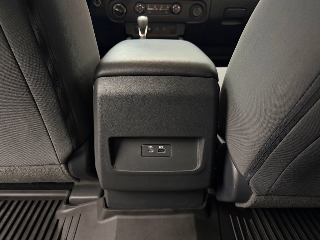 Used 2025 Nissan Frontier SV AWD/4WD image 21