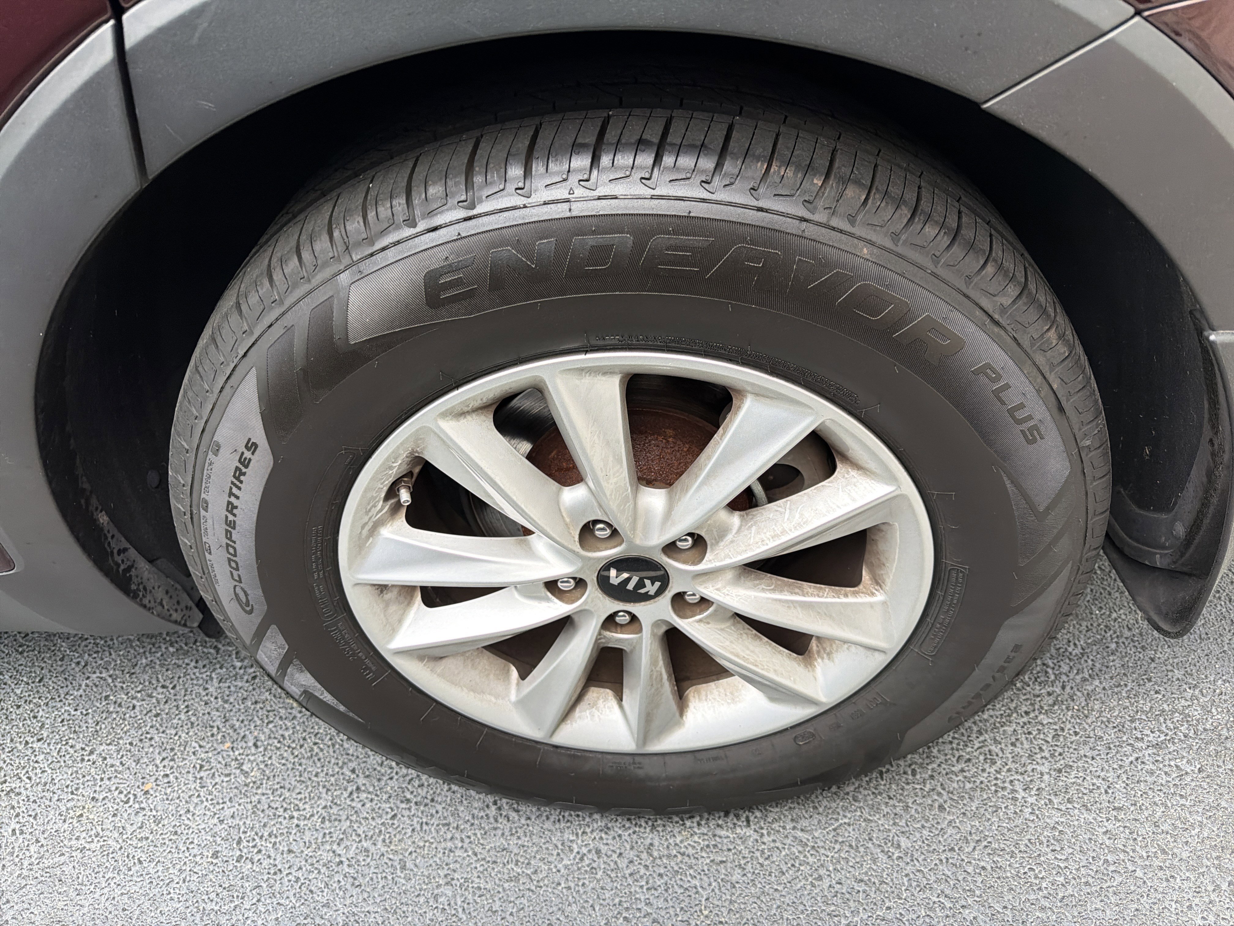 Used 2019 Kia Sorento LX image 15