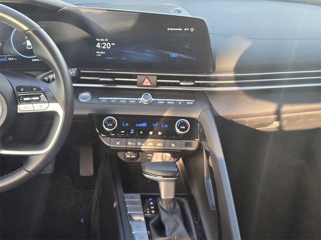 Used 2023 Hyundai Elantra Limited w/ Cargo Package image 16