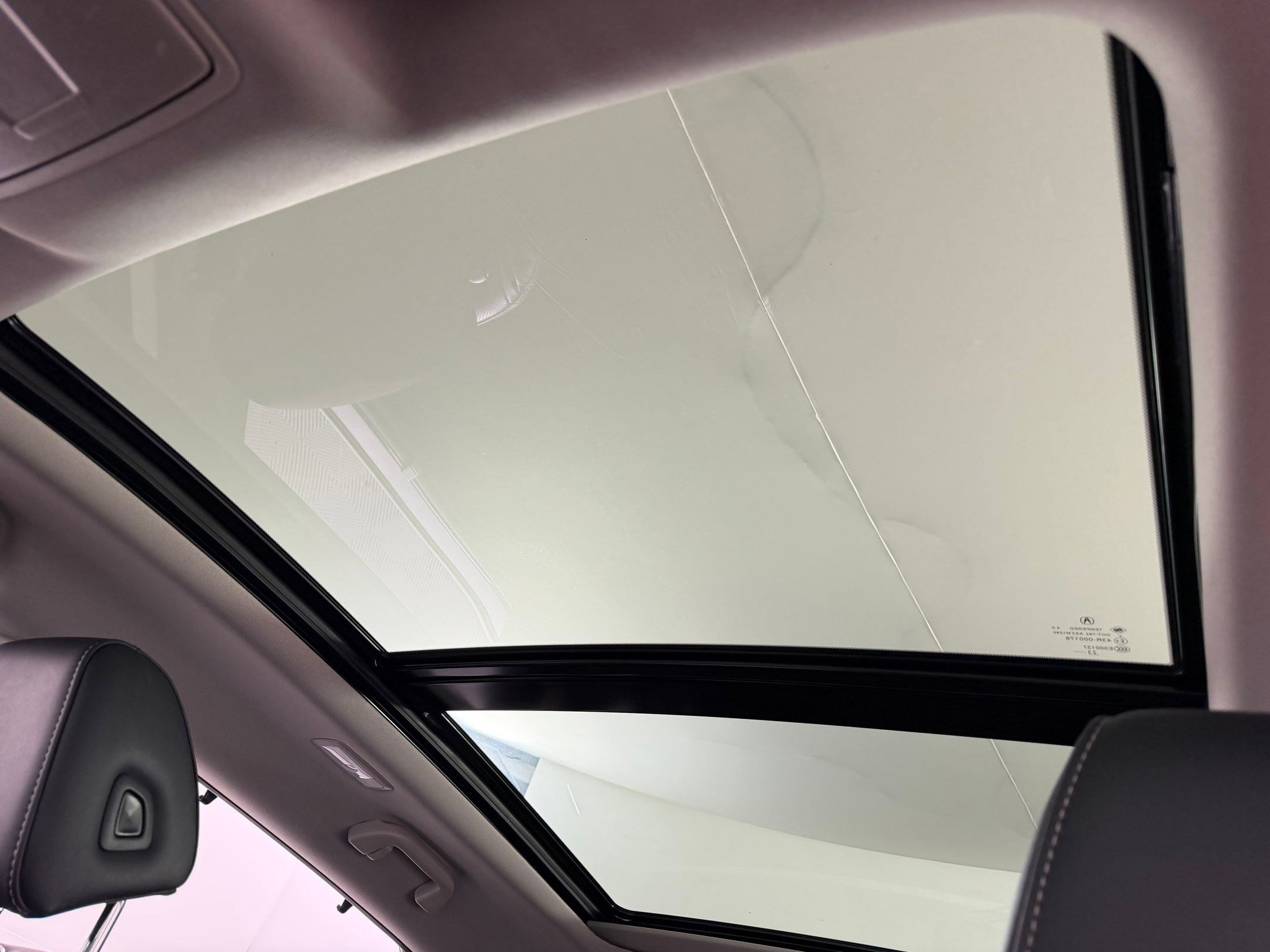 Used 2024 Acura MDX SH-AWD w/ Technology Package image 13