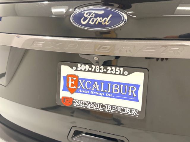 Used 2017 Ford Explorer XLT w/ Equipment Group 202A image 33