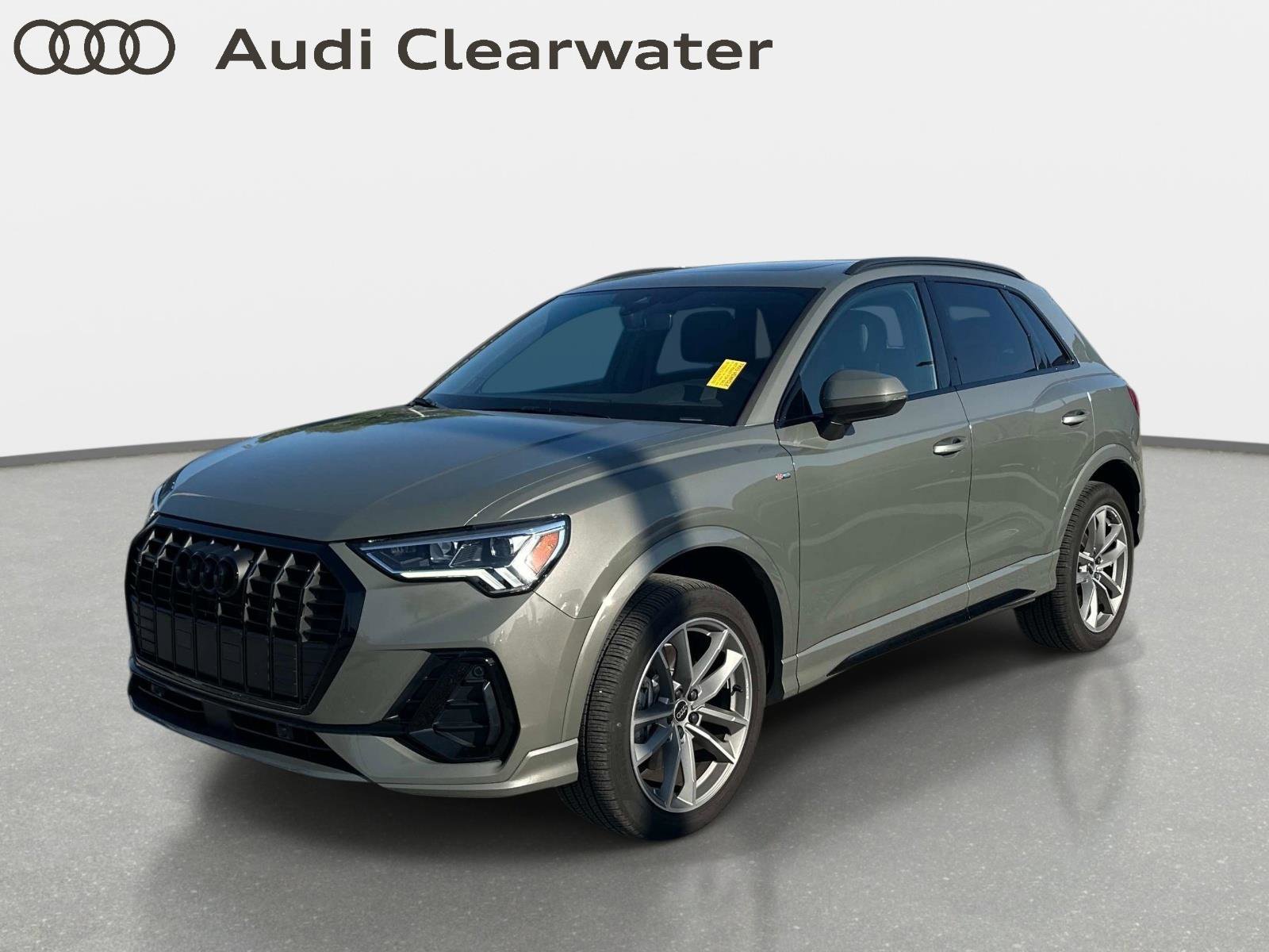 Used 2025 Audi Q3 2.0T Premium w/ Convenience Package image 1