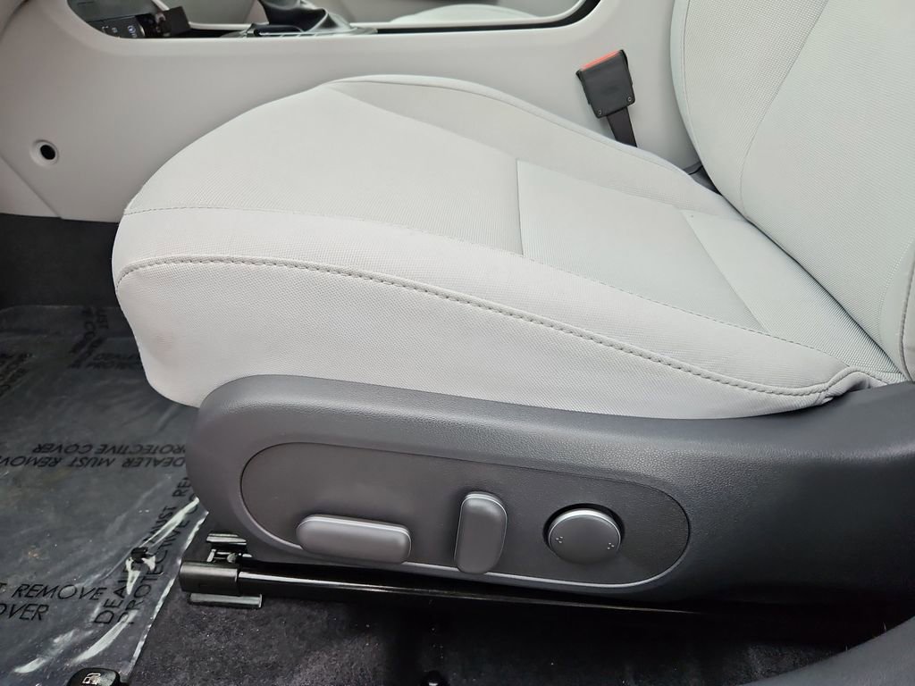 Used 2024 Hyundai Kona SEL image 22