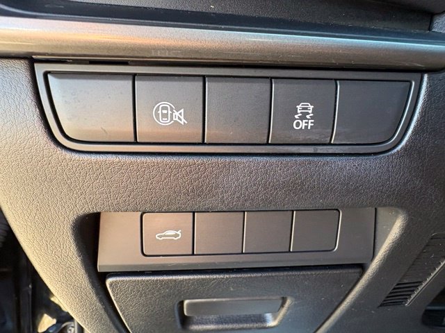 Used 2024 MAZDA MAZDA3 s FWD image 18