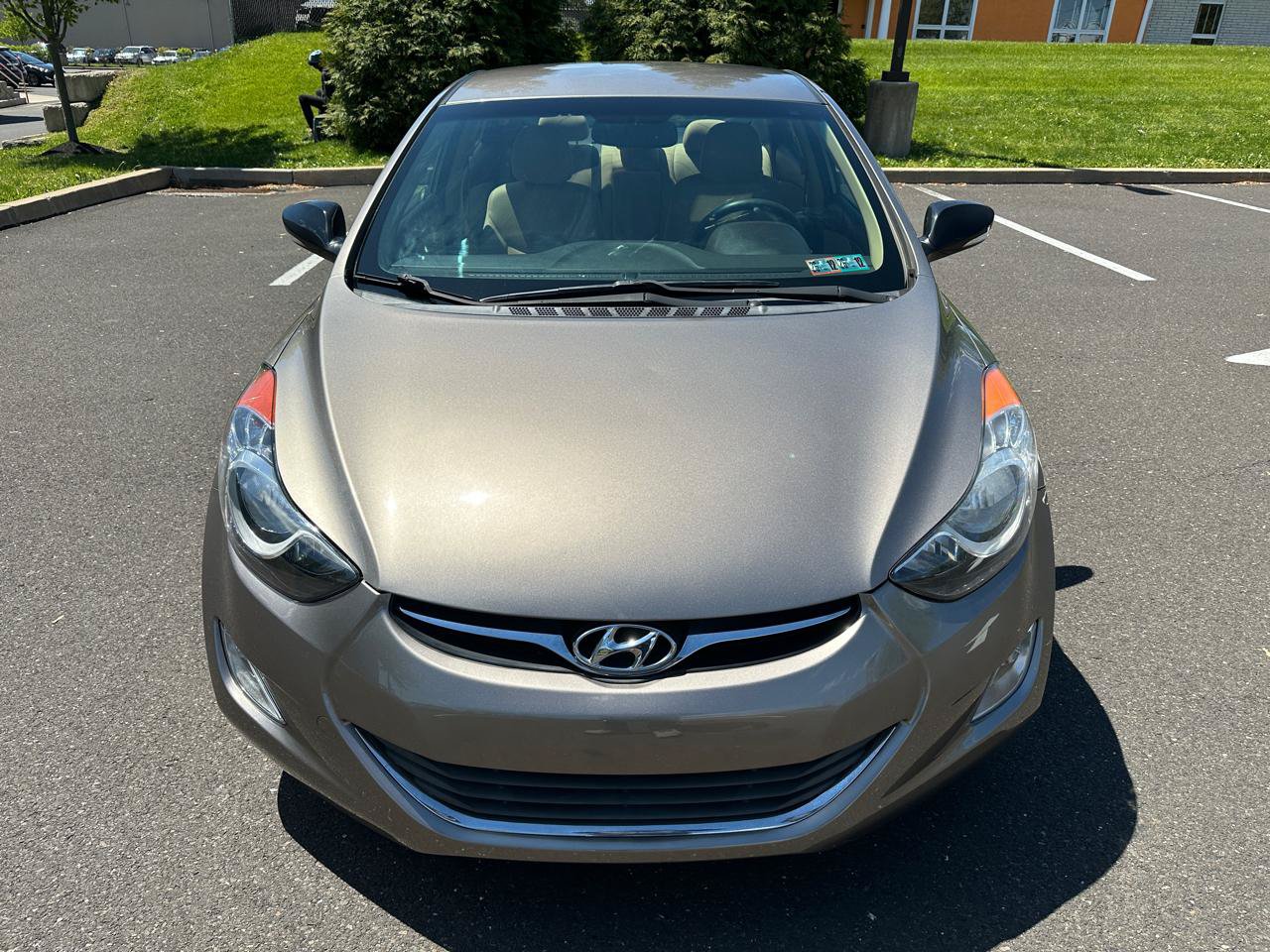 Used 2013 Hyundai Elantra GLS w/ Preferred Pkg FWD image 2