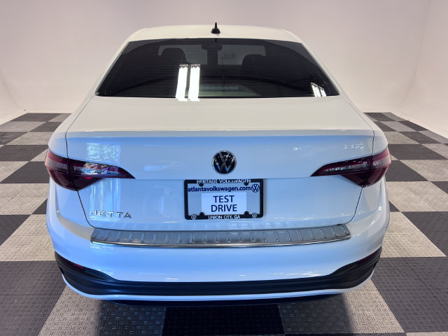 Certified 2024 Volkswagen Jetta Sport FWD image 4
