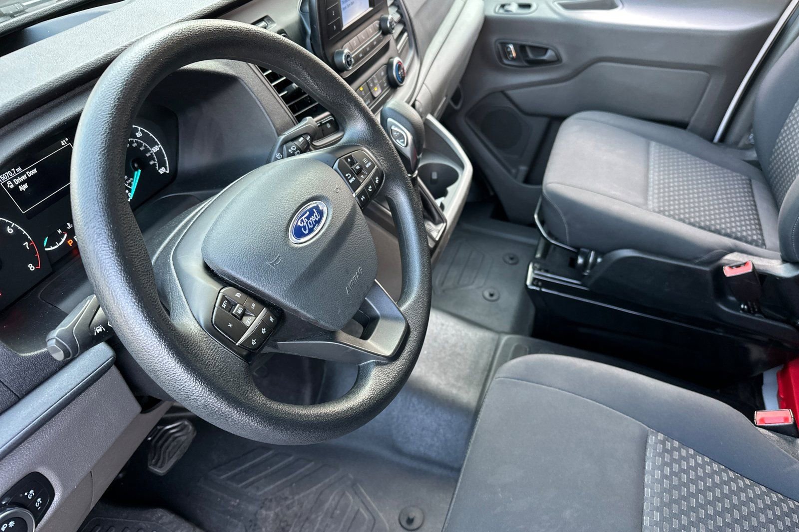 Used 2024 Ford Transit 250 Low Roof w/ Exterior Upgrade Package image 4