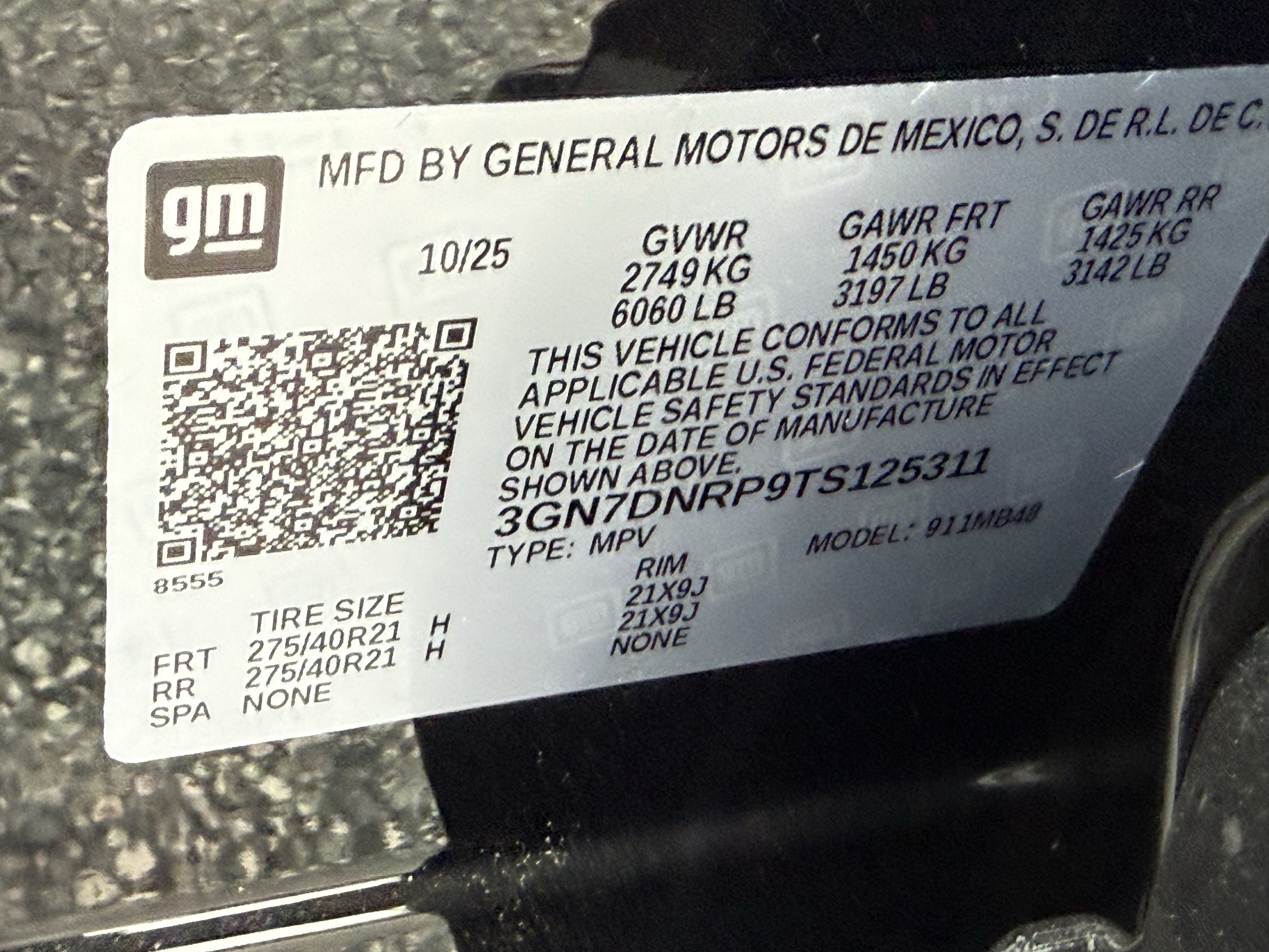 New 2026 Chevrolet Equinox EV LT w/ Convenience Package II FWD image 34