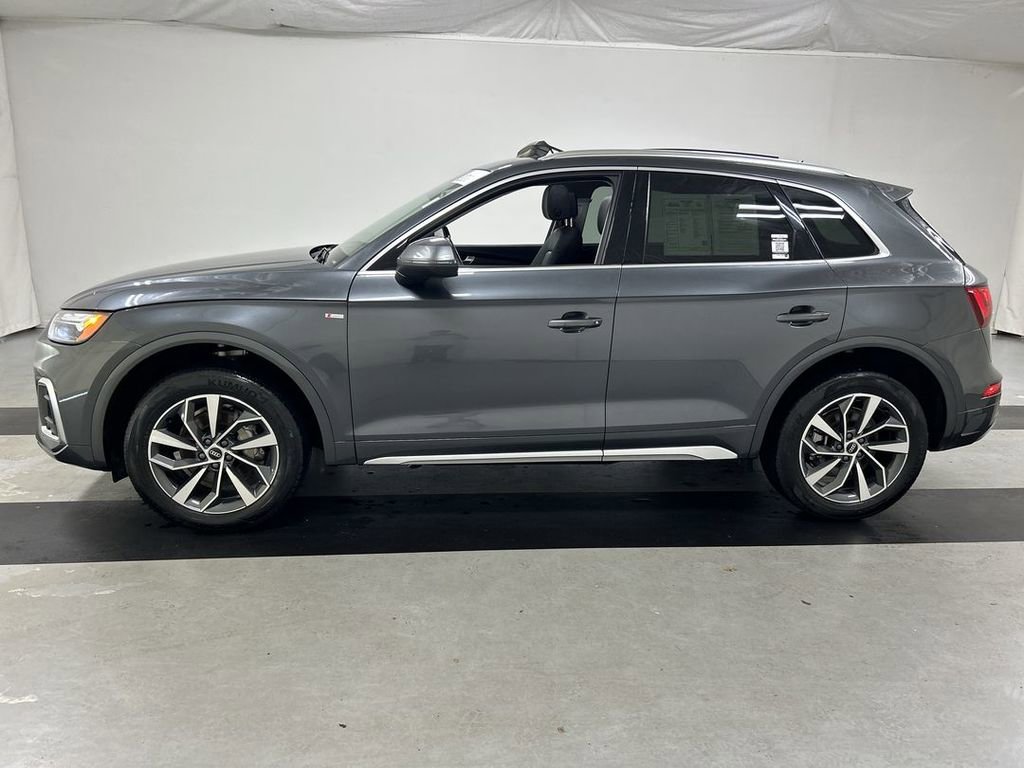Used 2023 Audi Q5 2.0T Premium Plus w/ Premium Plus Package AWD/4WD image 6