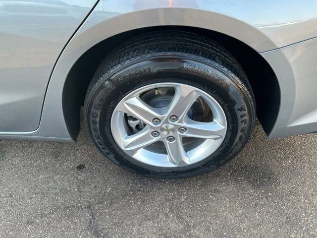 Used 2024 Chevrolet Malibu LT FWD image 40