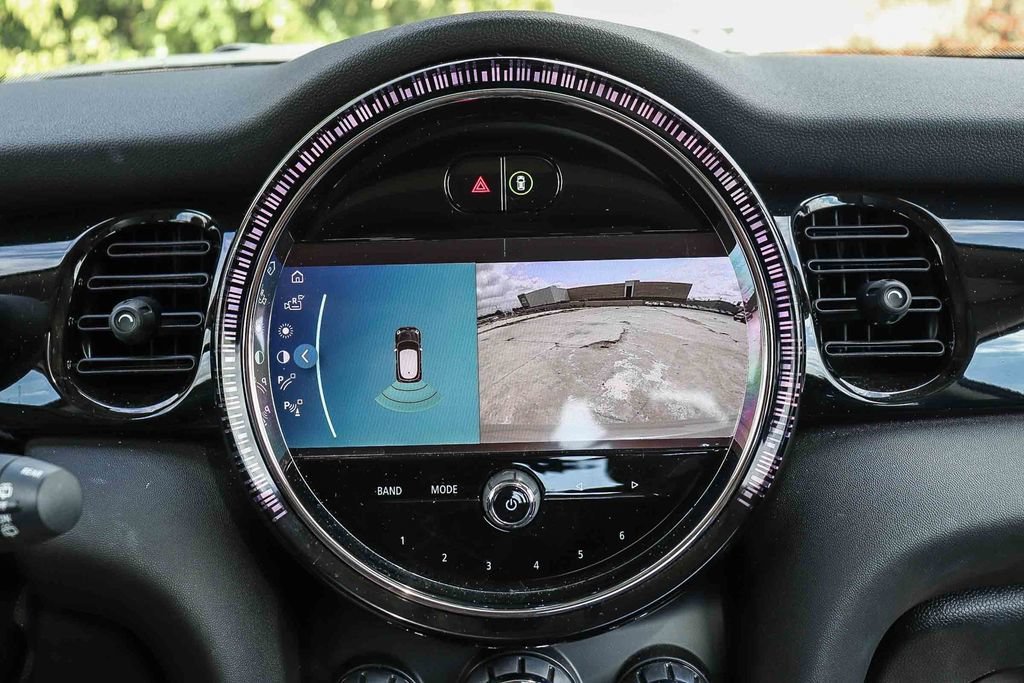 Used 2023 MINI Cooper 2-Door Hardtop FWD image 30