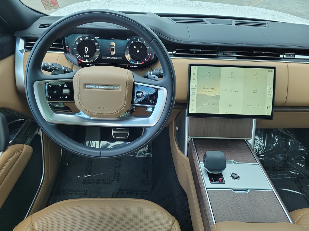 Certified 2025 Land Rover Range Rover SE AWD/4WD image 19