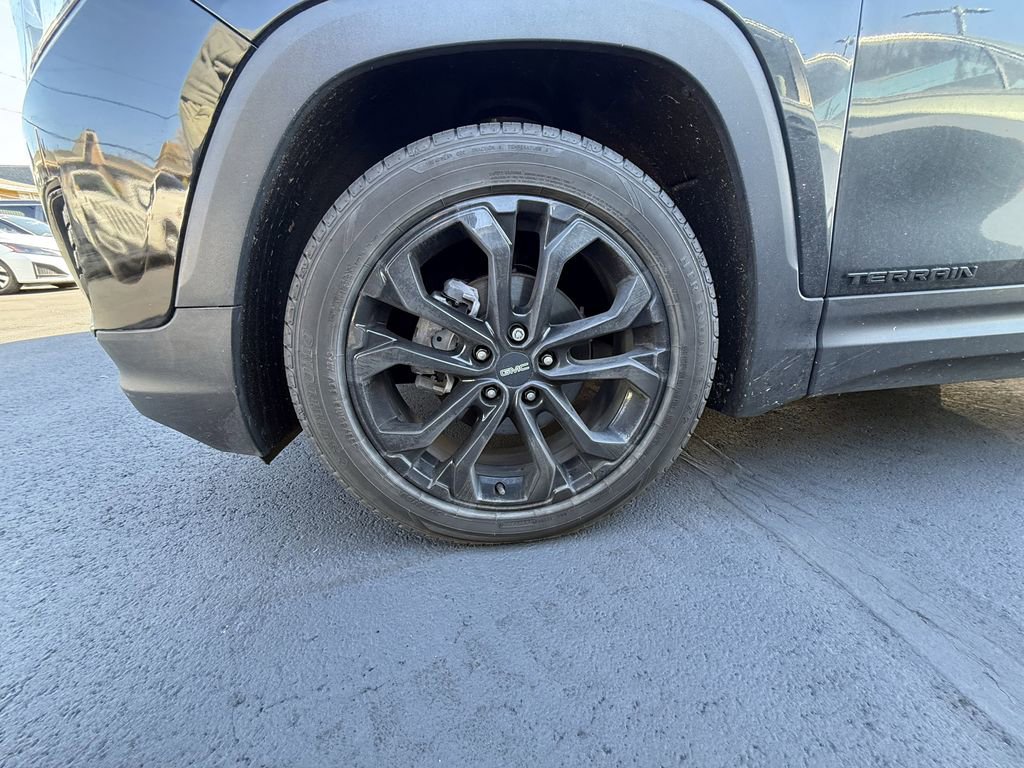 Used 2020 GMC Terrain SLT w/ Preferred Package image 9