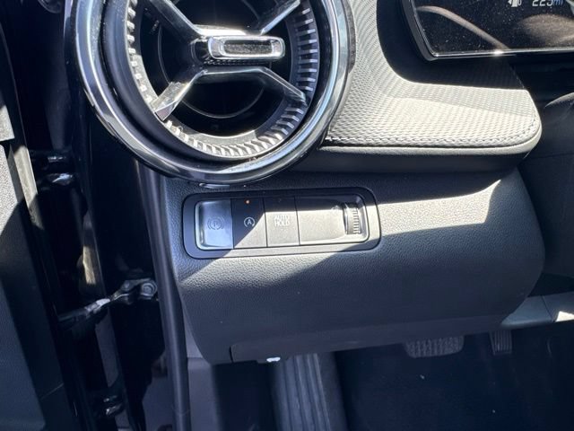 Used 2025 Chevrolet Equinox LT FWD image 15