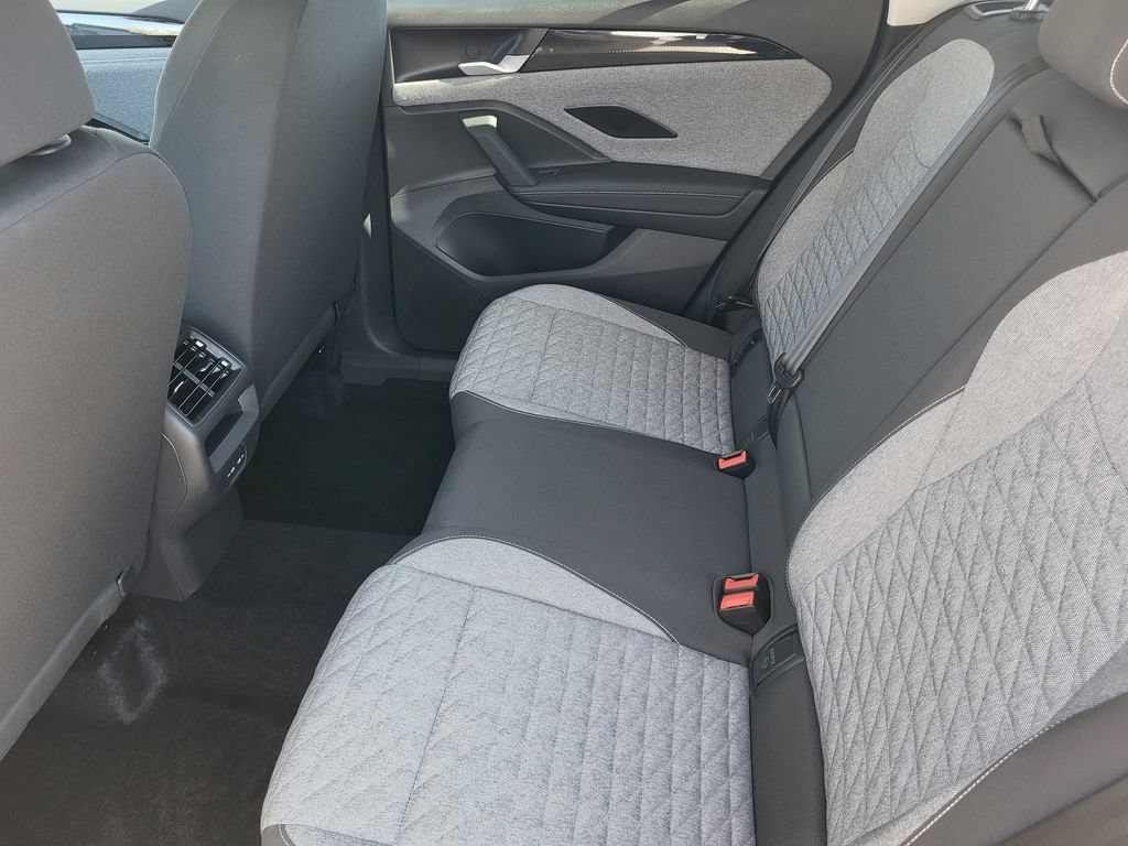 New 2025 Volkswagen Tiguan S AWD/4WD image 18