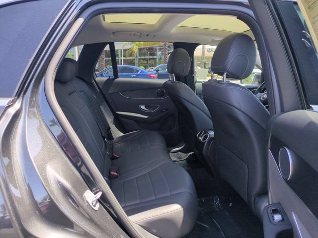 Used 2021 Mercedes-Benz GLC 300 image 28