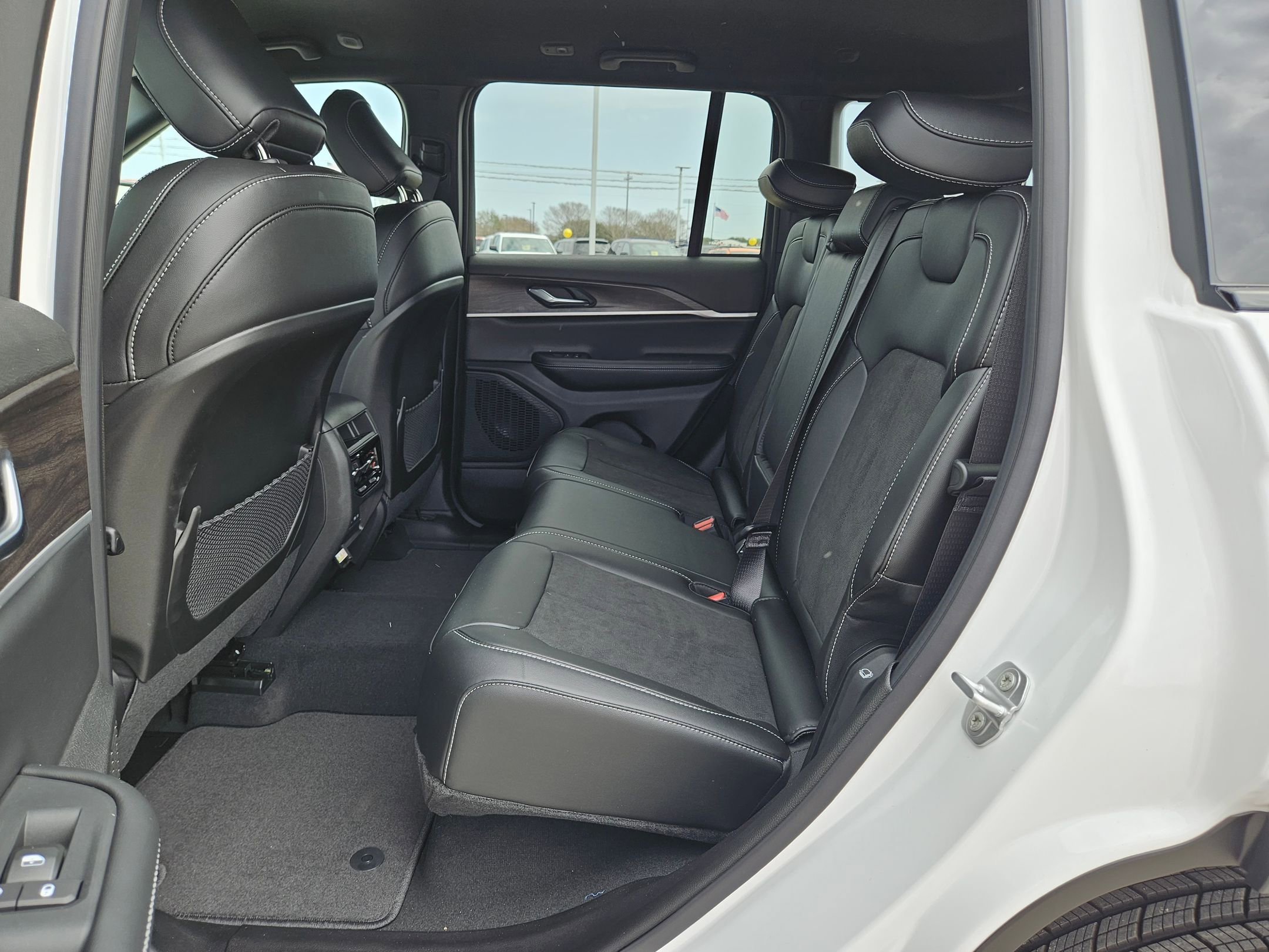 New 2026 Jeep Grand Cherokee Altitude RWD image 13