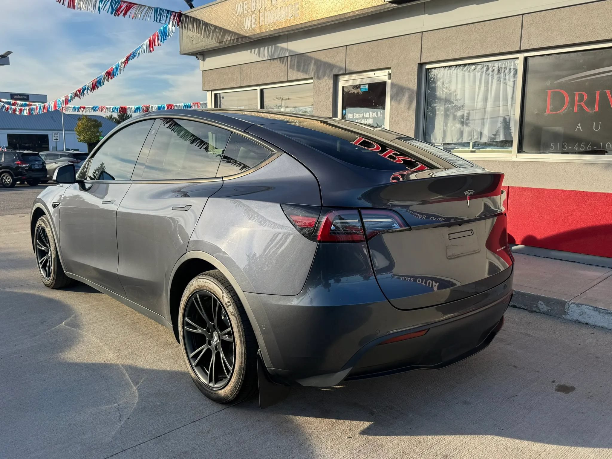 Used 2021 Tesla Model Y Long Range AWD/4WD image 4