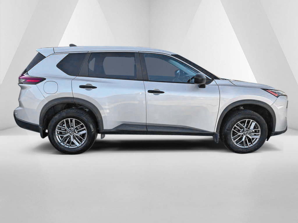 Used 2024 Nissan Rogue S AWD/4WD image 9